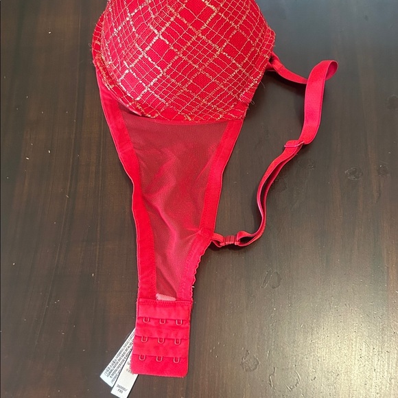 Victoria’s Secret Lined Demi Red and Gold Red Bra Size 38DDD - Picture 7 of 12